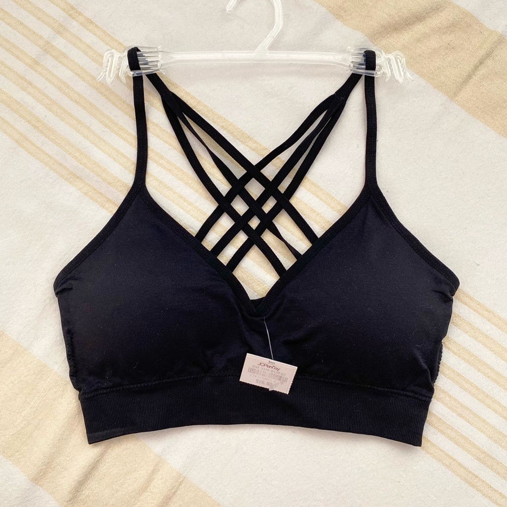 Flirtitude Strappy Bralette / Sport’s Bra SZ M in Black